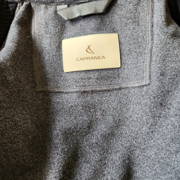 Capranea Limited Edition Light Jacket - Truly Like New - Picture 3 of 6
